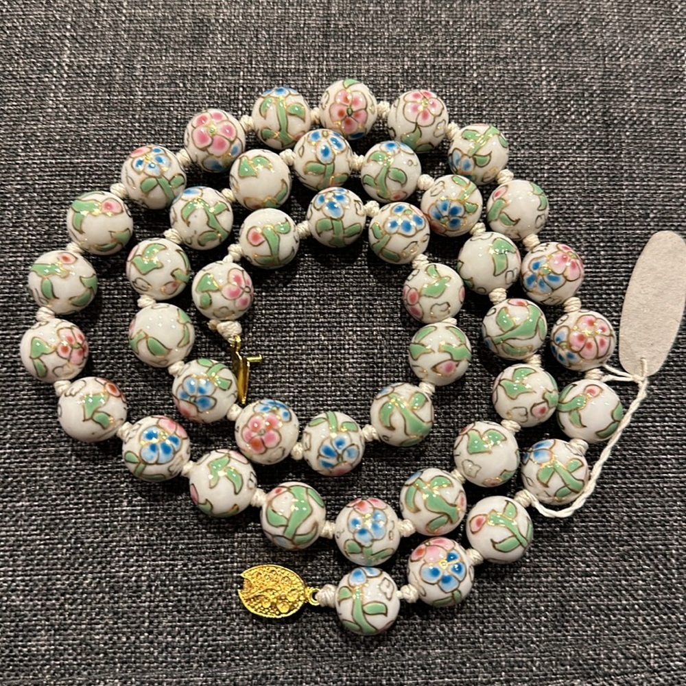 Vintage WHITE Cloisonne Necklace